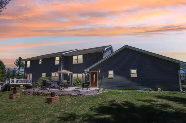 Wisconsin Dells, WI 53965,911 Fawn Court