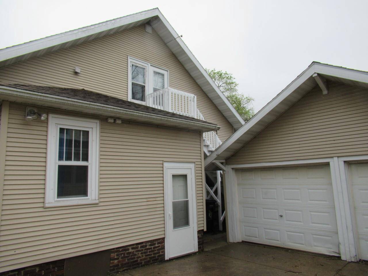 Janesville, WI 53545,321 E Centerway