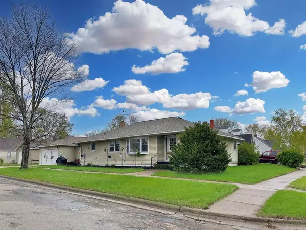 Prairie Du Chien, WI 53821,902 E Broadway Street