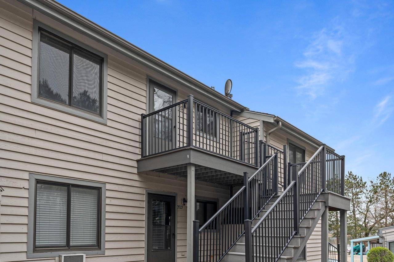 Wisconsin Dells, WI 53965,1093 Canyon Road #204