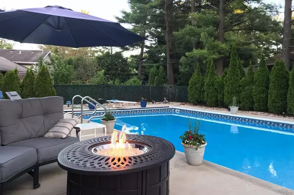 Prairie Du Sac, WI 53578,827 E Woodland Trail