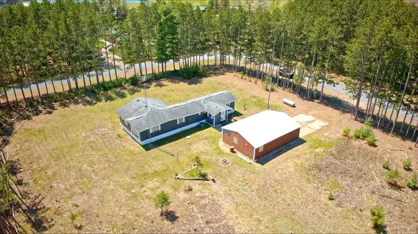 N7120 Sullivan Lane, New Lisbon, WI 53950