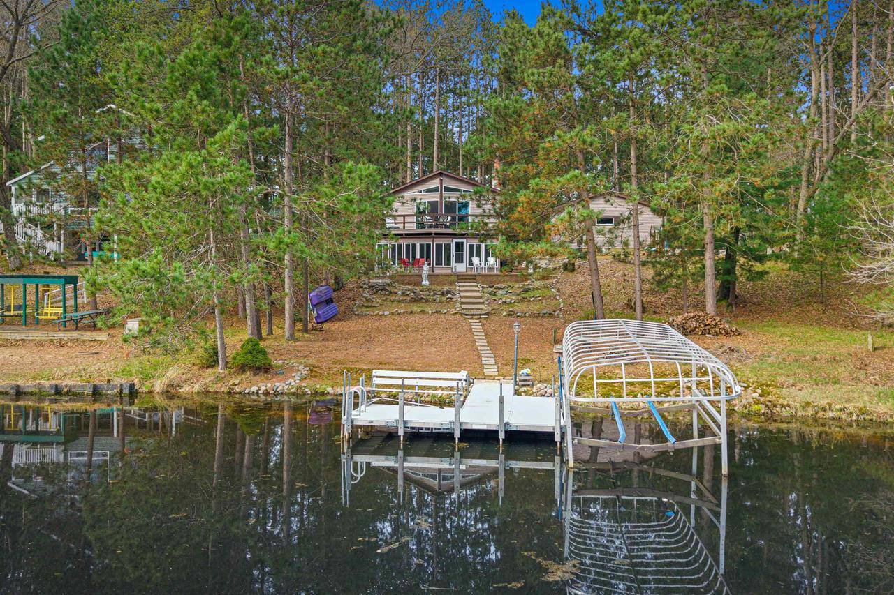 1074 E Queens Way, Nekoosa, WI 54457