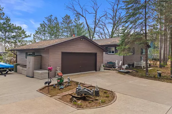 Nekoosa, WI 54457,1074 E Queens Way