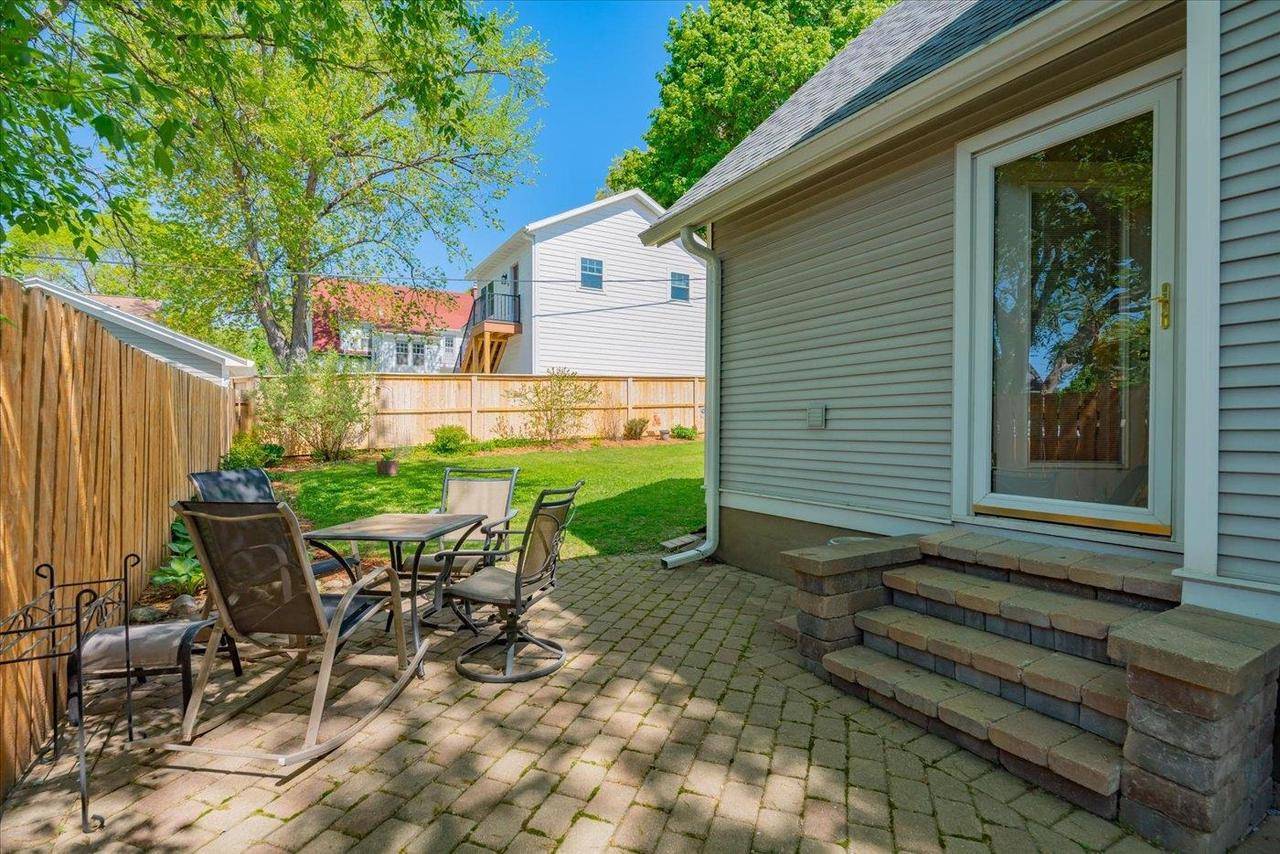 Madison, WI 53711,2332 Monroe Street