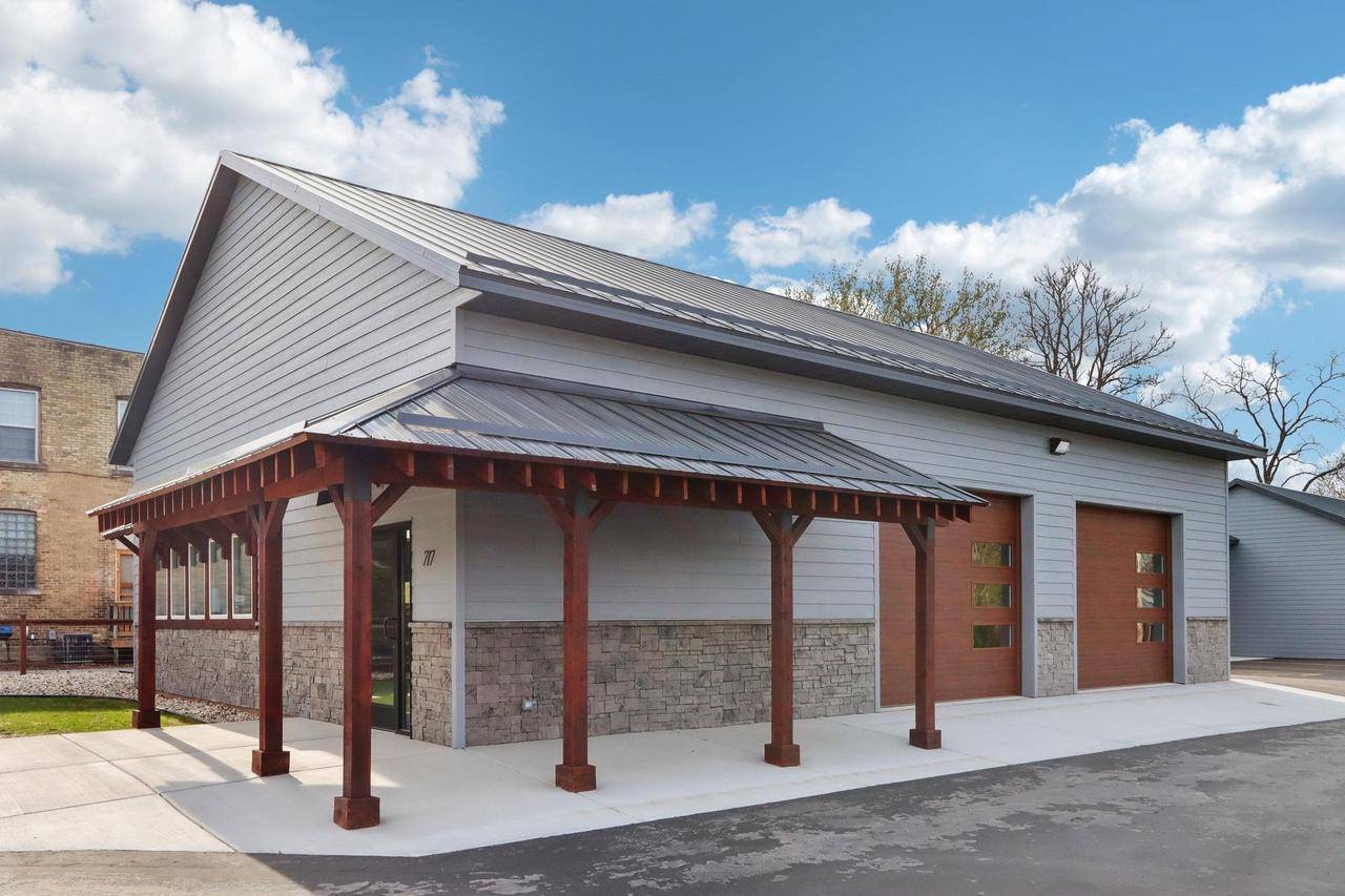 717 W Main Street #717, Watertown, WI 53094