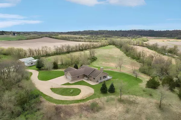 180 County Road F, Blanchardville, WI 53516