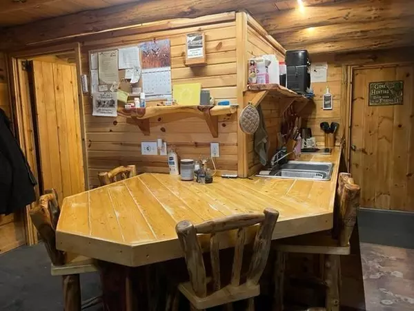 Harpers Ferry, IA 52146,2335 Andy Mountain Lane