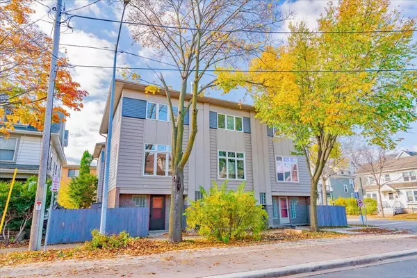 206 S Bassett Street, Madison, WI 53703