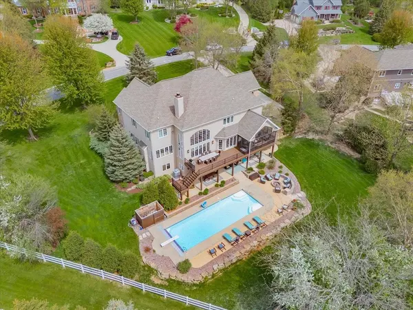 5556 SURREY Lane, Waunakee, WI 53597