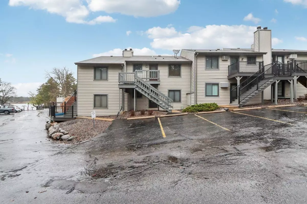 Wisconsin Dells, WI 53965,1093 Canyon Road #508