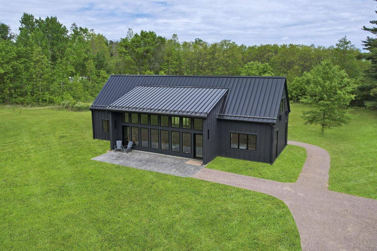 Necedah, WI 54646,W4310 33rd Street