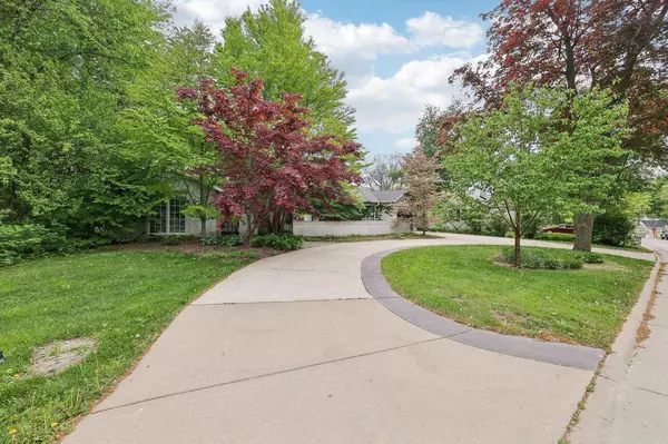Madison, WI 53705,923 Swarthmore Court