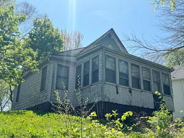 N10801 Elmwood Island, Fox Lake, WI 53933