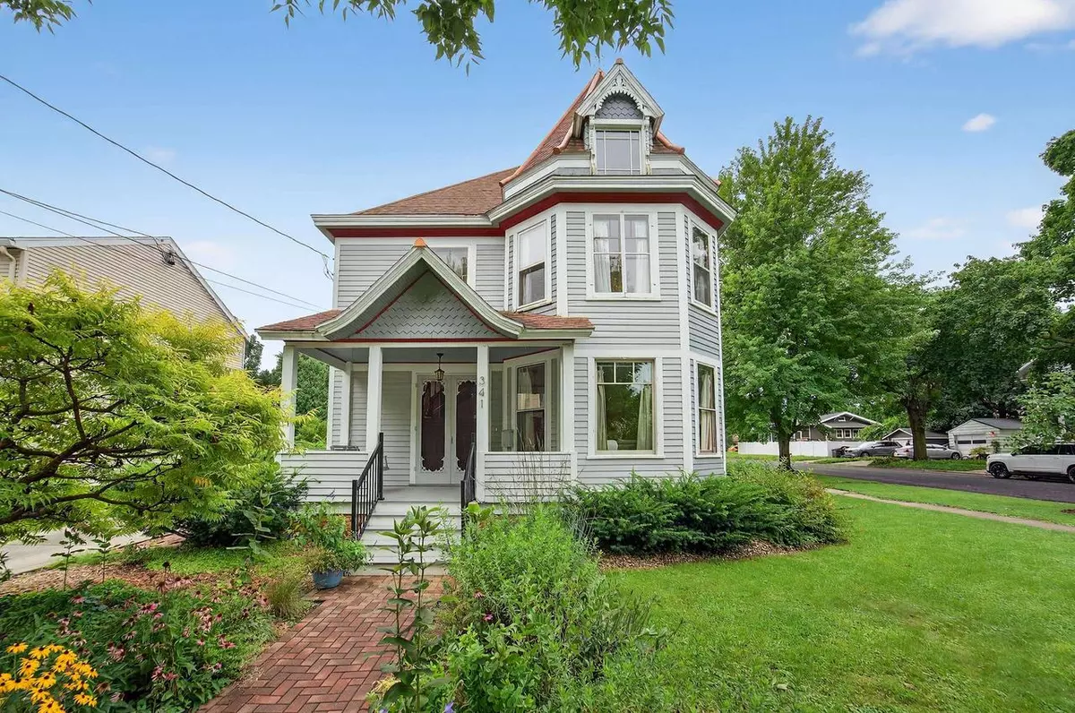 Stoughton, WI 53589,341 W McKinley Street