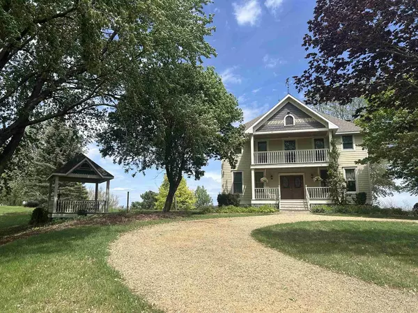 13412 Glacier Road, Tomah, WI 54660