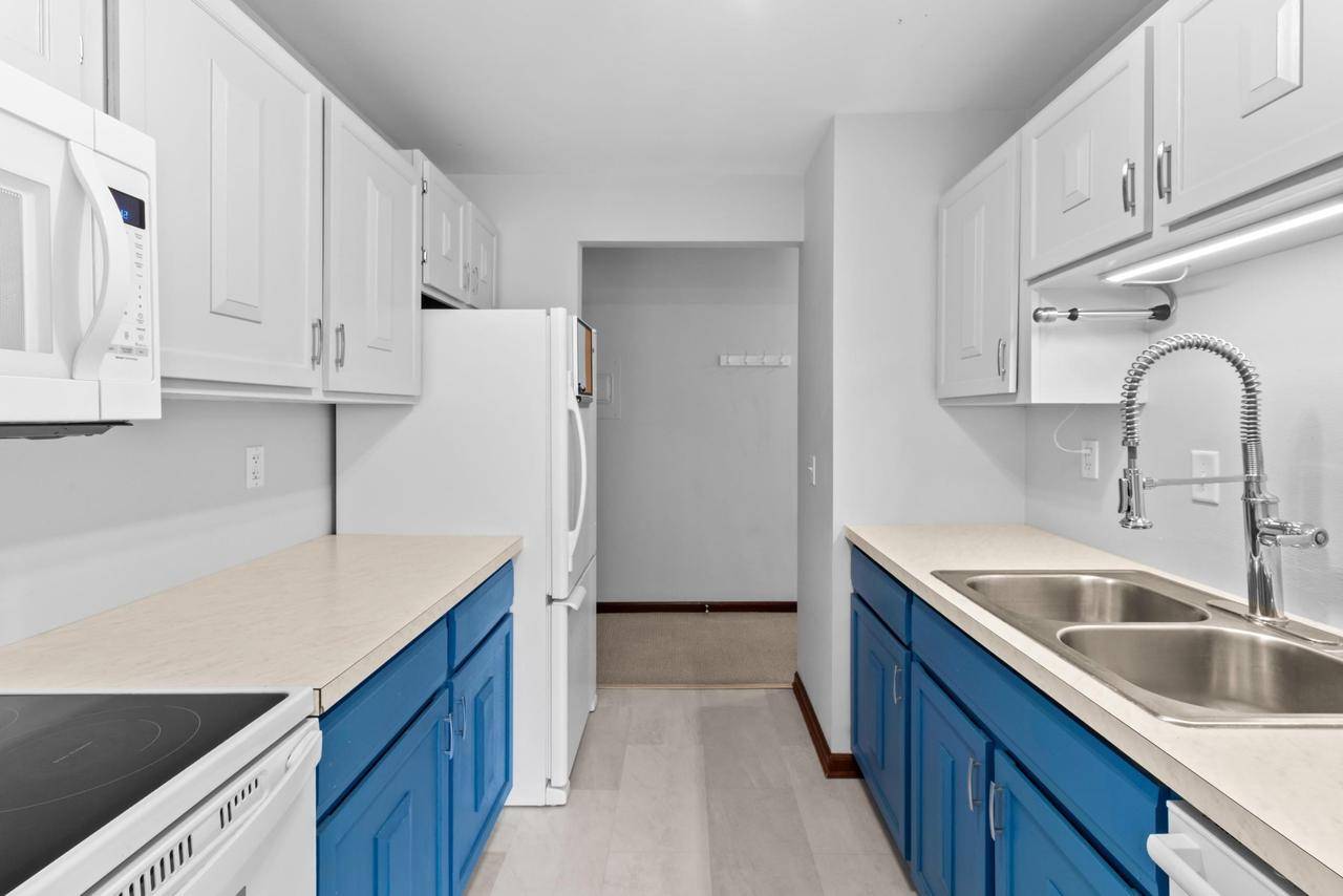 Middleton, WI 54562,2146 Allen Boulevard #3