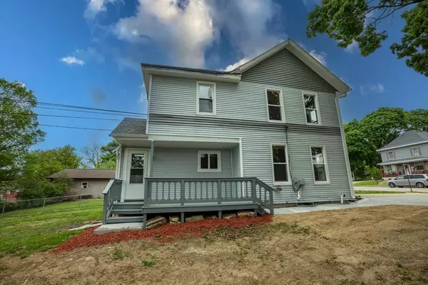 Dodgeville, WI 53533,217 E Division Street