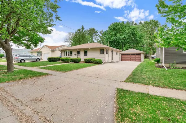 1317 Neenah Street, Watertown, WI 53094