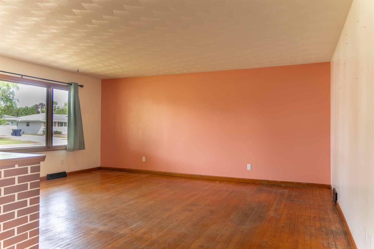 Janesville, WI 53548,216 N Willard Avenue