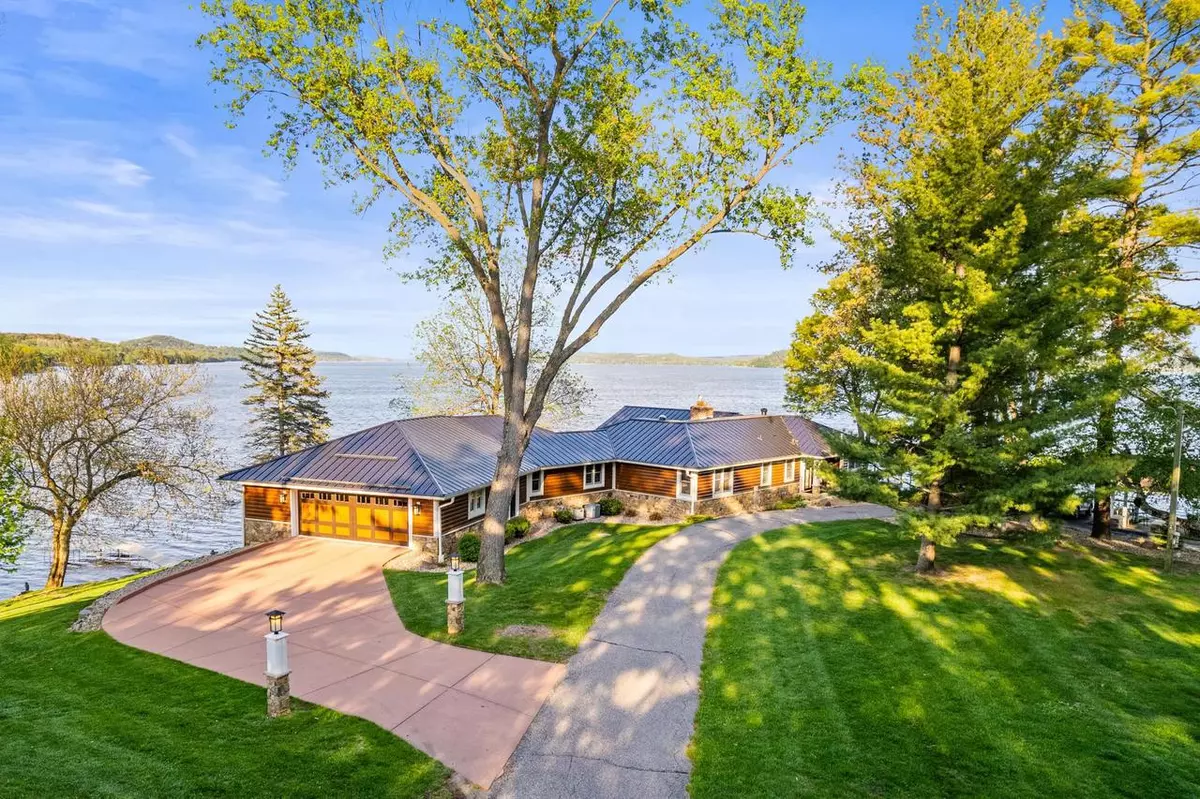 Merrimac, WI 53561,491 River Street