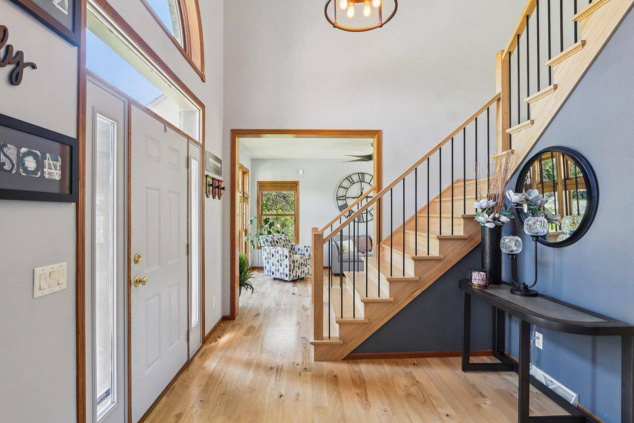 Madison, WI 53719,10 Prairie Hill Court