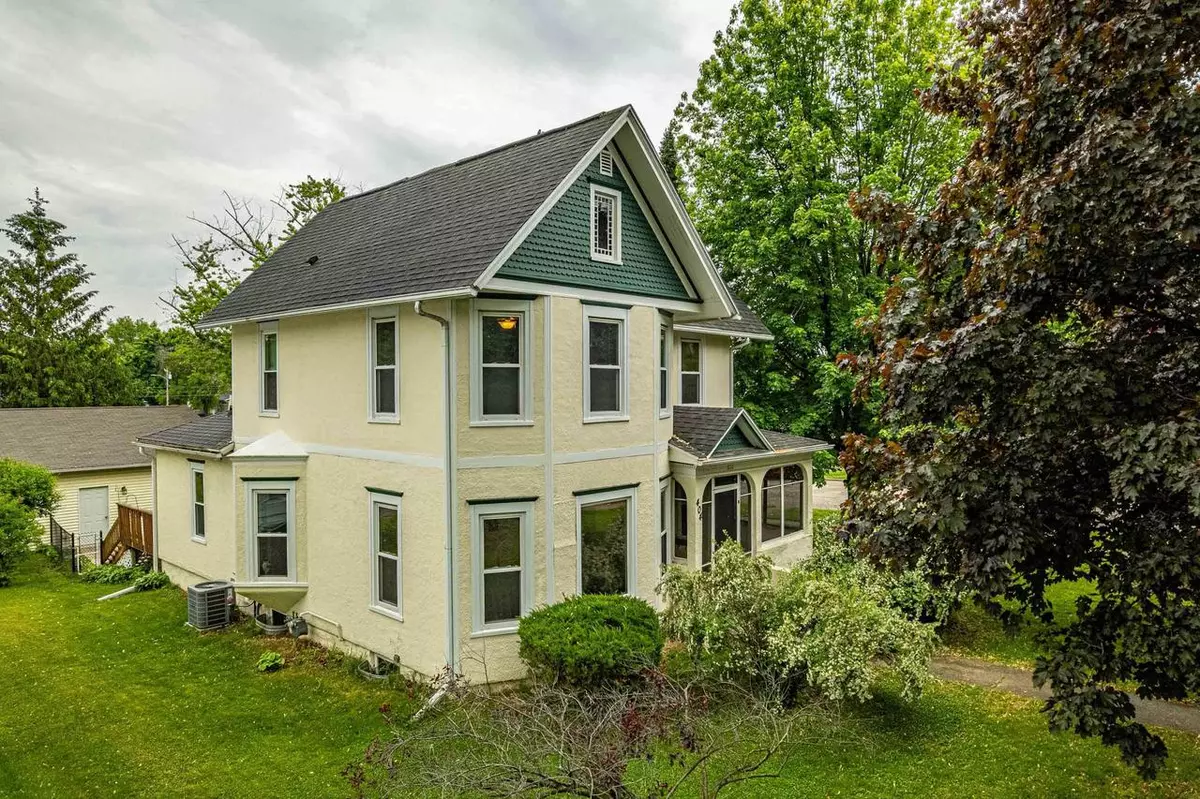 Oregon, WI 53575,404 N Main Street