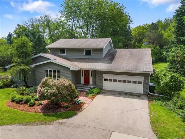 6821 Cross Country Road, Verona, WI 53593