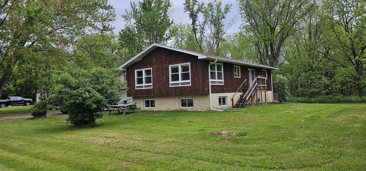 Oxford, WI 53952,202 S Fandrich Street