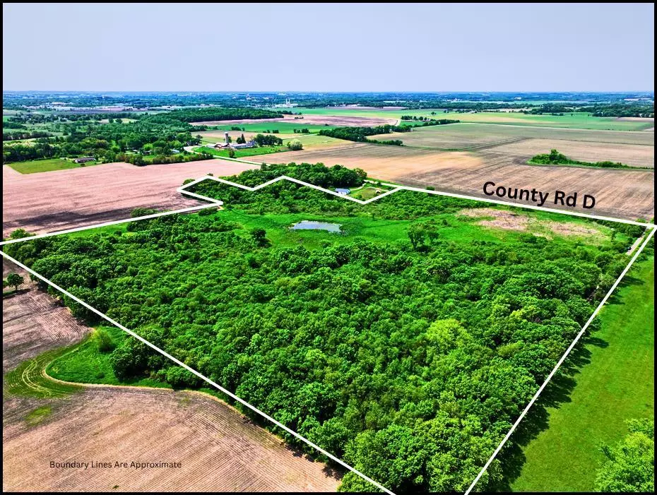 Whitewater, WI 53190,34 M/L Acres County Road D