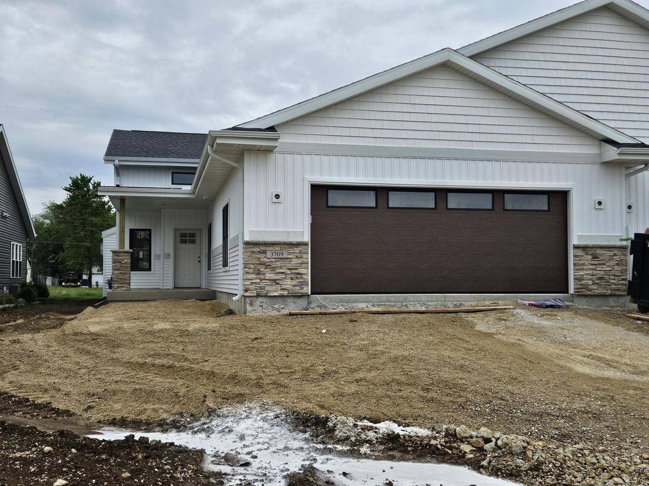 3709 Newcastle Drive, Janesville, WI 53546