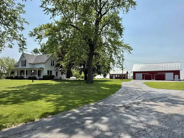 Clinton, WI 53525,7016 S Carvers Rock Road