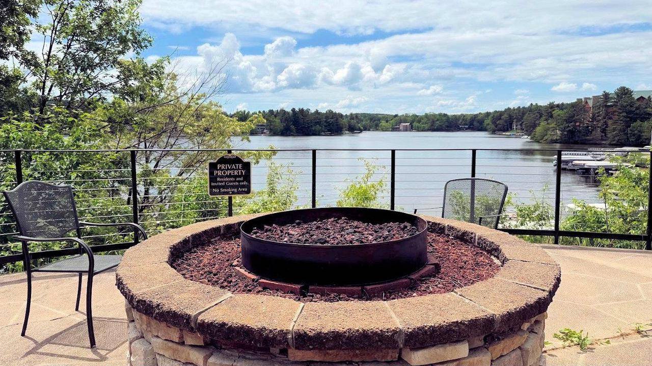 Wisconsin Dells, WI 53965,650 E Hiawatha Drive #306