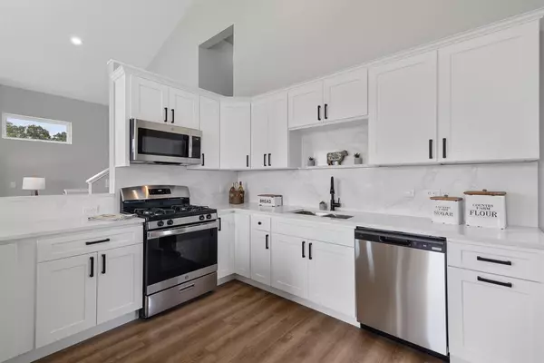 Deforest, WI 53532,6671 Warner Farm Drive