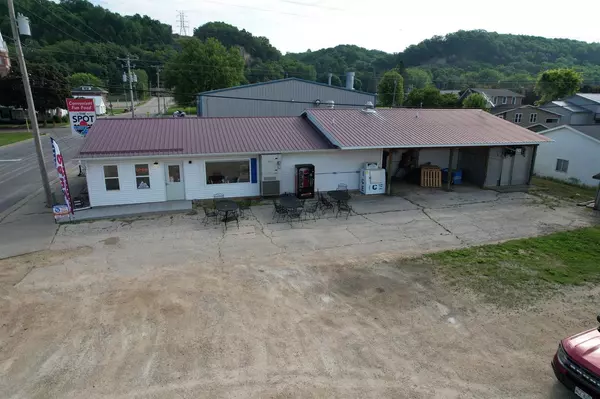 Cassville, WI 53806,212 Crawford Street