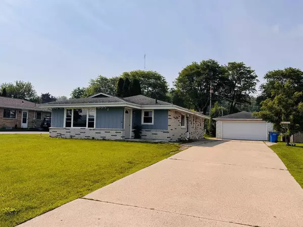 Baraboo, WI 53913,1120 4th Street