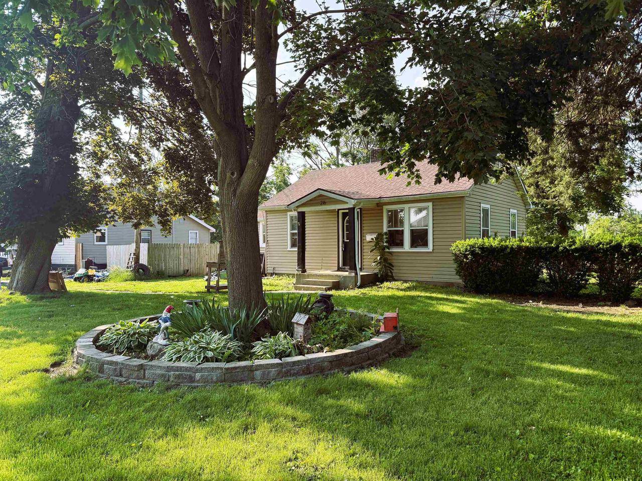 Janesville, WI 53546,216 Kellogg Avenue
