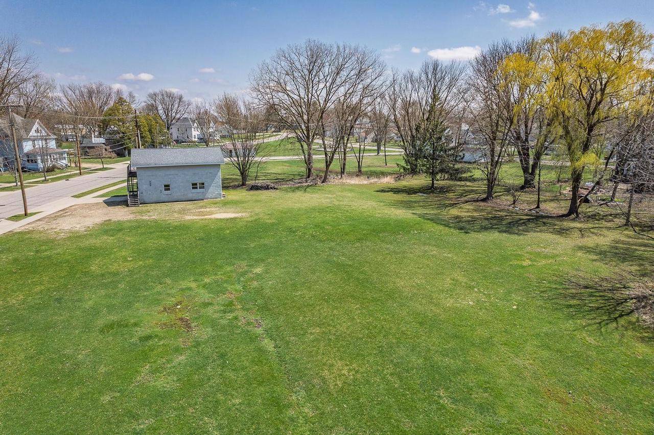 Reedsburg, WI 53959,435 La Valle Street