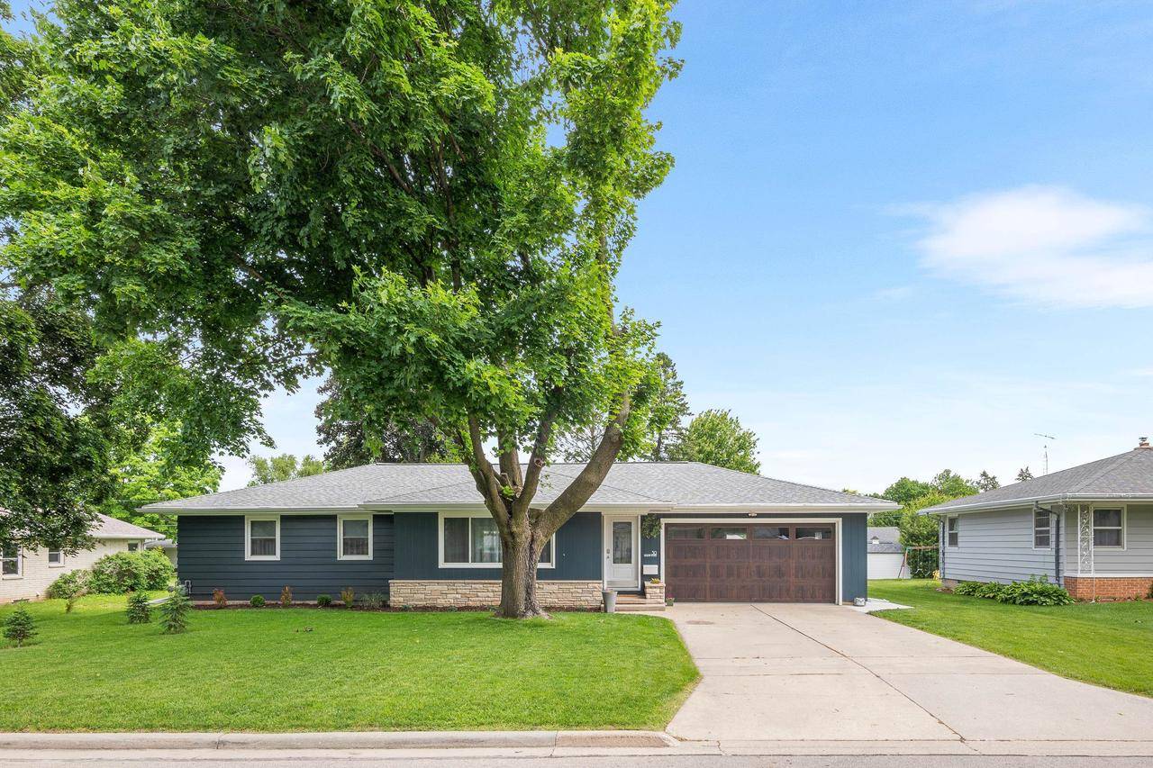 30 Highland Avenue, Ripon, WI 54971
