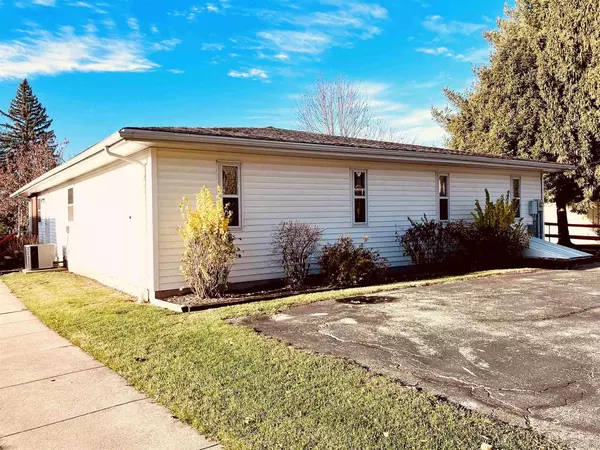 Cassville, WI 53806,201 Amelia Street