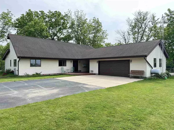 10211 E Waite Road, Clinton, WI 53525