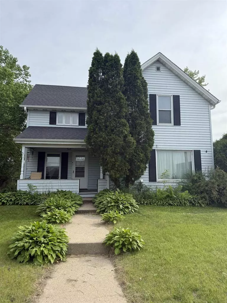 Mauston, WI 53948,404 Prairie Street