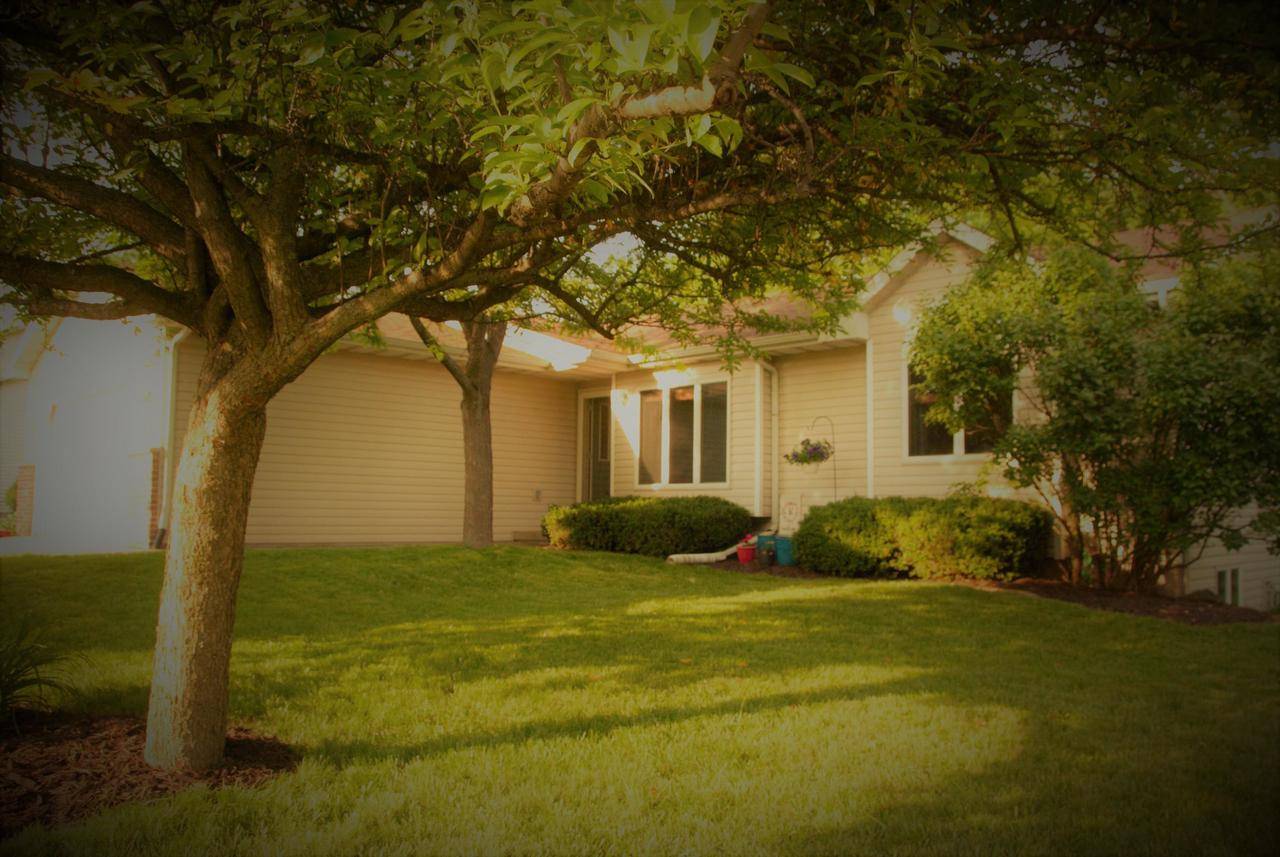 413 Meadow View Lane, Deforest, WI 53532