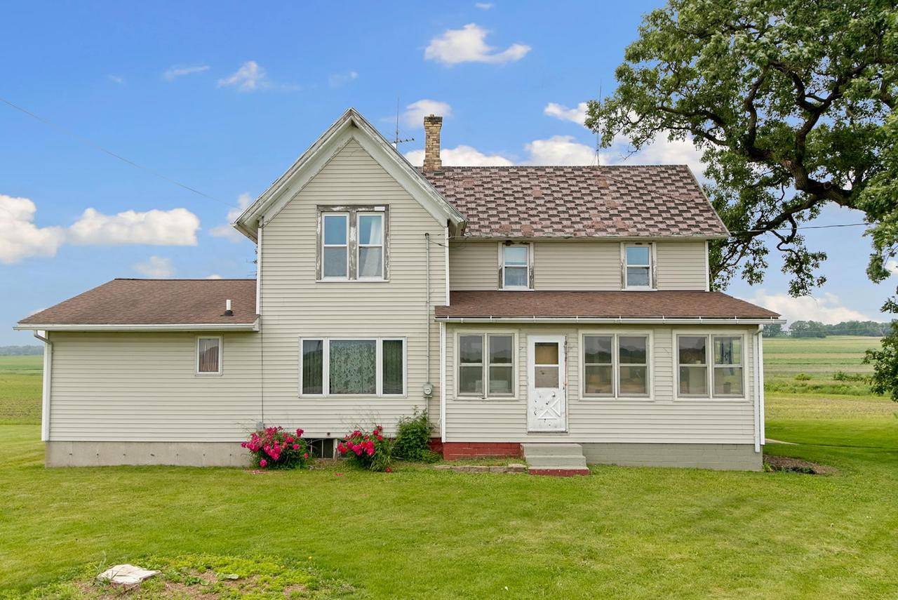 N2485 County Road II, Columbus, WI 53925