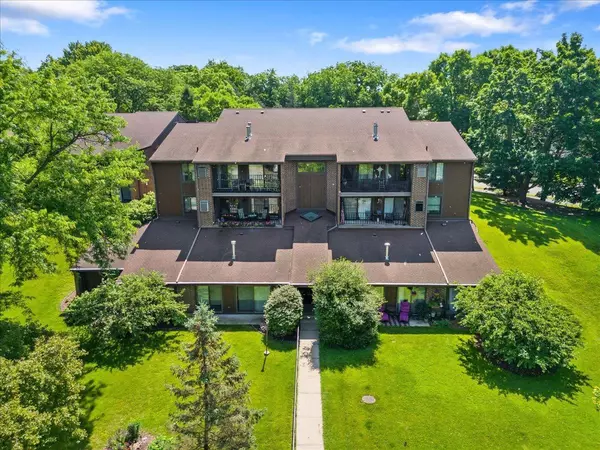 3107 Harbor Village Road #1, Middleton, WI 53562