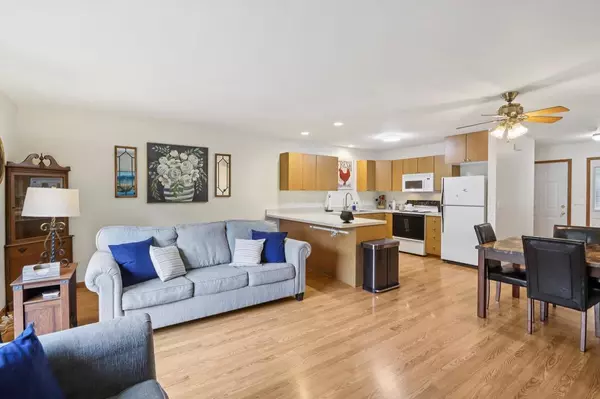 457 Bowlavard Avenue #2, Belleville, WI 53508