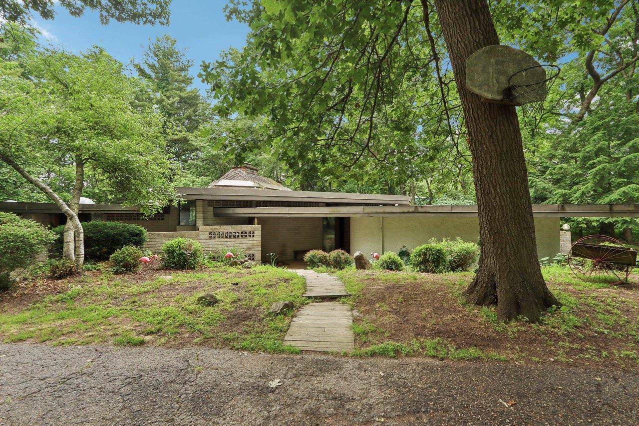 Janesville, WI 53545,2846 N River Bluff Drive