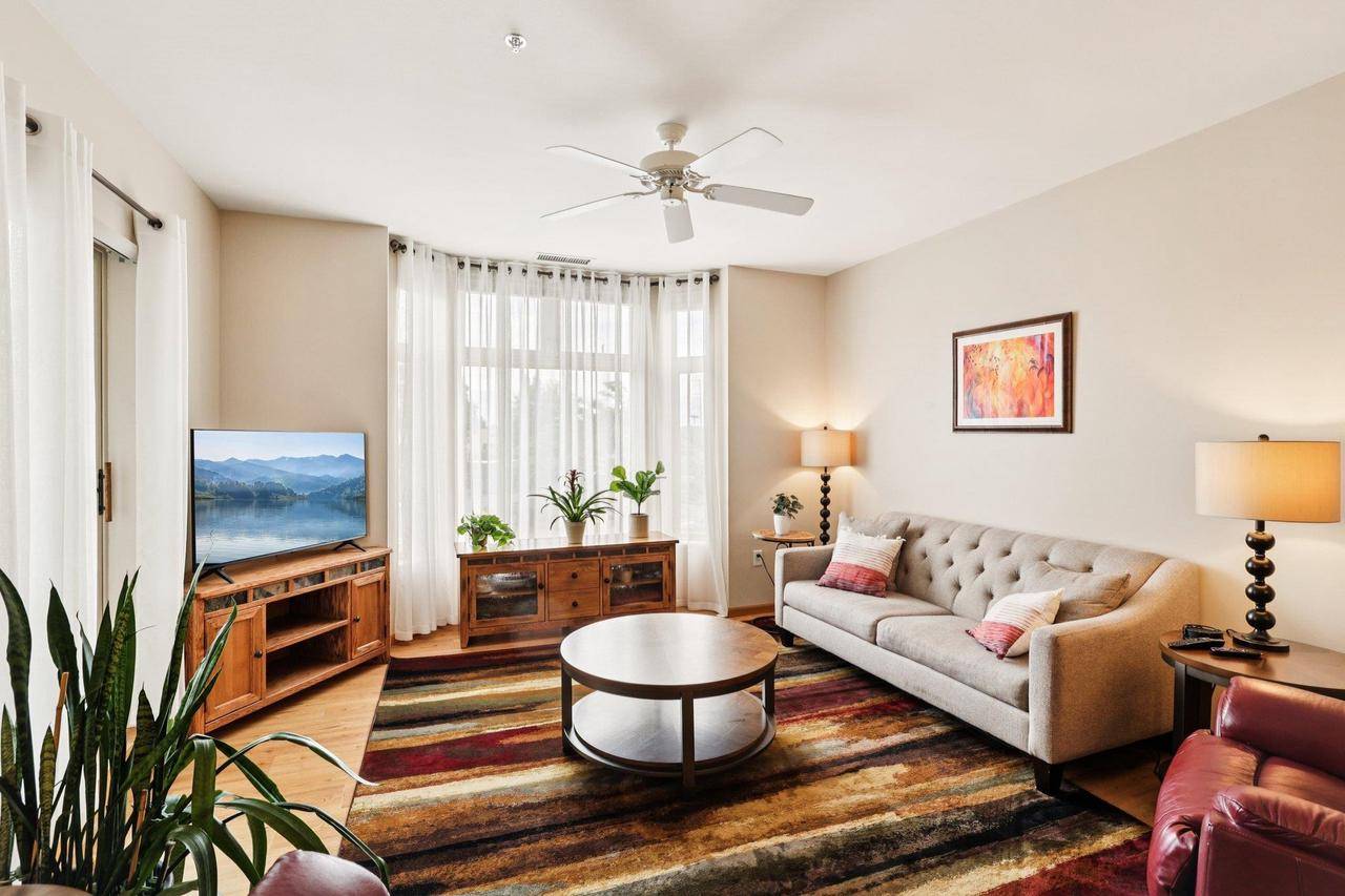 301 Harbour Town Drive #225, Madison, WI 53717