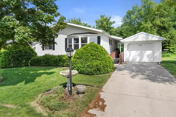 658 Park Ridge Road, Waterford, WI 53185