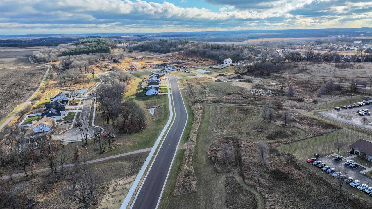 Portage, WI 53901,2872 Ridgeline
